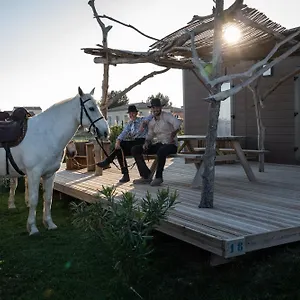 camping-les-bois-flottes.fr-provencehotel.com/